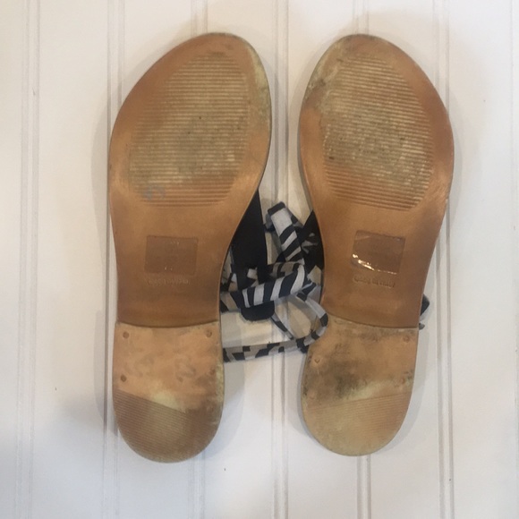 Niccolo Vacari Black Gray Zebra Flat Sandals - Picture 7 of 8